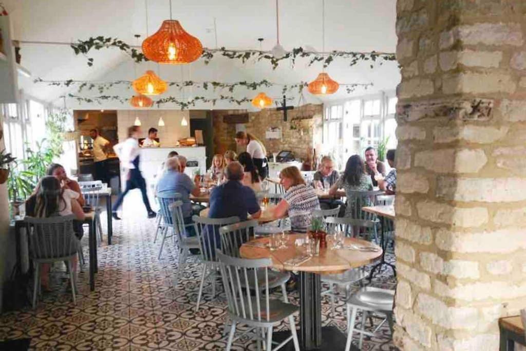 Oxfordshire Living - The Churchill Apartment - וודסטוק מראה חיצוני תמונה